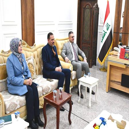 اعلام جامعة بابل - كلية الادارة والاقتصاد