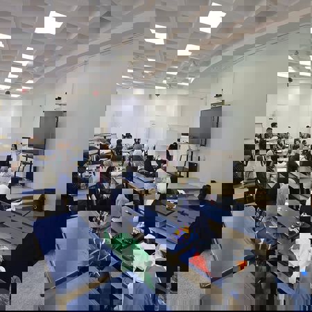 اعلام جامعة بابل - كلية الطب