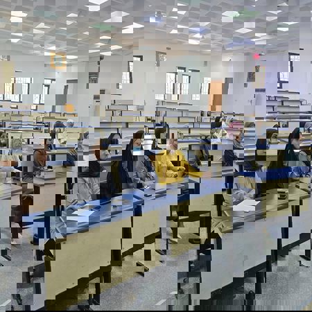 اعلام جامعة بابل - كلية الطب