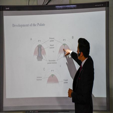 اعلام جامعة بابل - كلية الطب