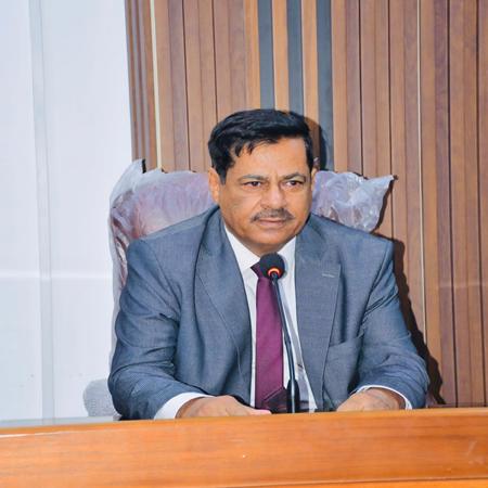 اعلام جامعة بابل - كلية الادارة والاقتصاد