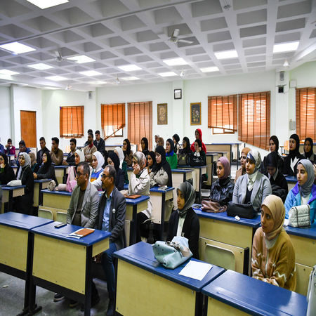 اعلام جامعة بابل - كلية الطب