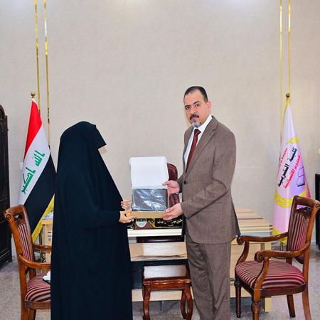 اعلام جامعة بابل - كلية الادارة والاقتصاد