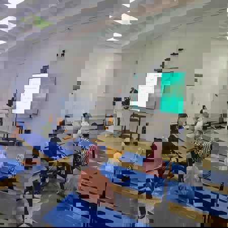 اعلام جامعة بابل - كلية الطب