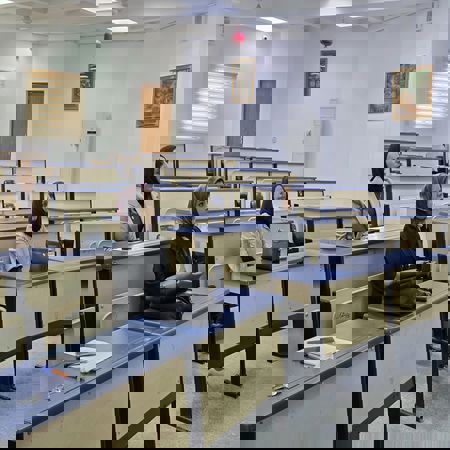 اعلام جامعة بابل - كلية الطب