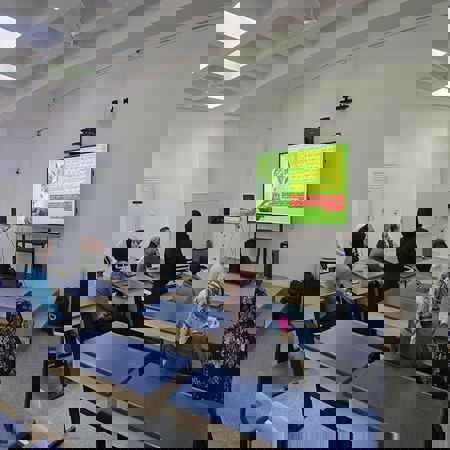 اعلام جامعة بابل - كلية الطب