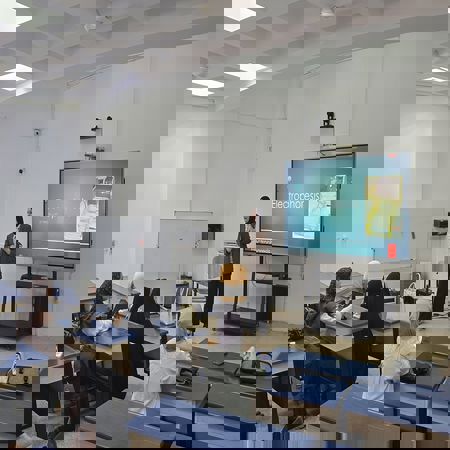 اعلام جامعة بابل - كلية الطب