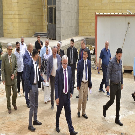 اعلام جامعة بابل - كلية هندسة المواد