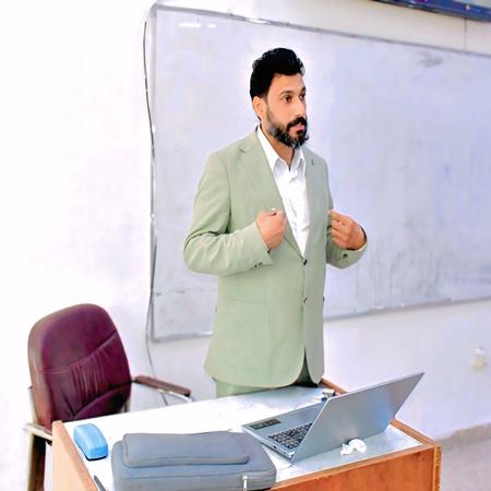 اعلام جامعة بابل - كلية الادارة والاقتصاد