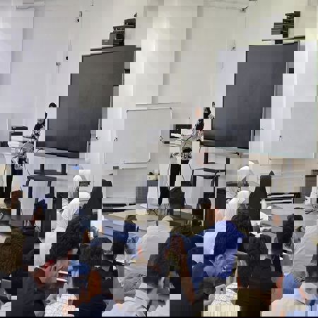 اعلام جامعة بابل - كلية الطب