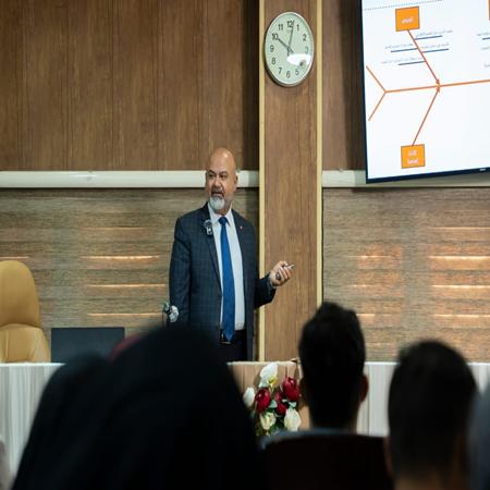 اعلام جامعة بابل - كلية الادارة والاقتصاد