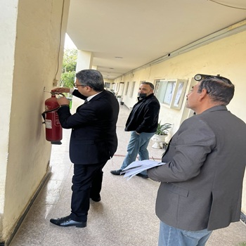 اعلام جامعة بابل - كلية الادارة والاقتصاد