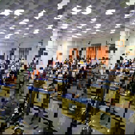 اعلام جامعة بابل - كلية الطب