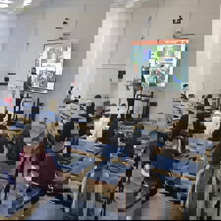 اعلام جامعة بابل - كلية الطب