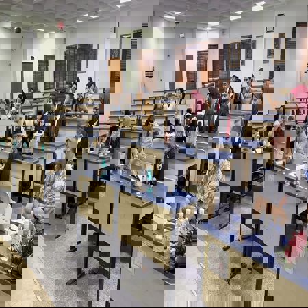 اعلام جامعة بابل - كلية الطب