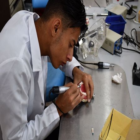 اعلام جامعة بابل - كلية الطب