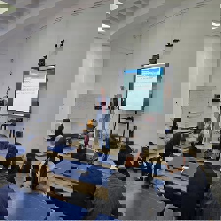 اعلام جامعة بابل - كلية الطب