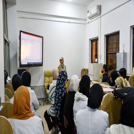 اعلام جامعة بابل - كلية الطب