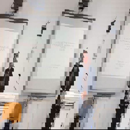 اعلام جامعة بابل - كلية الطب