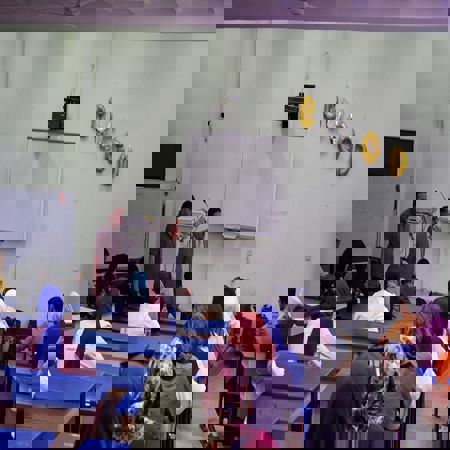 اعلام جامعة بابل - كلية الطب