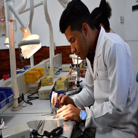 اعلام جامعة بابل - كلية الطب