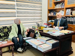 مدير مركز بابل للدراسات الحضارية والتاريخية يستقبل وفدًا من كلية العلوم للبنات