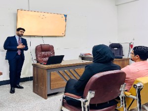 اعلام جامعة بابل