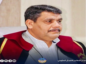 تدريسي من كلية الآداب يوثق كتاب نقدي عن تجربة عبد العظيم السلطاني