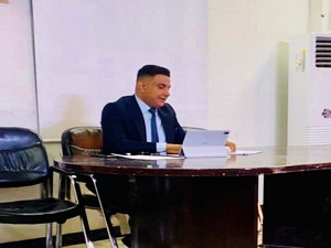 تدريسي من جامعة بابل محاضرا في ندوة قانونية بشأن الانضباط الوظيفي